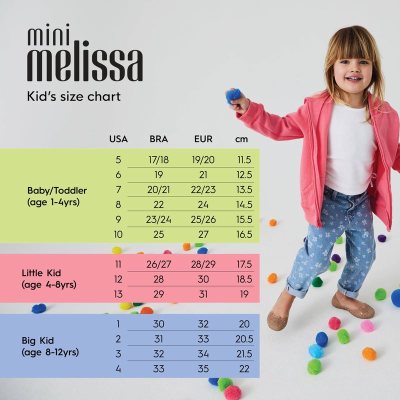 Mini Melissa حذاء ميني ميليسا للبنات - حب حلو + حذاء ماري جين جلي للأطفال الصغار من ديزني - أحذية جلي للبنات الصغيرات مع حزام قابل للتعديل وإبزيم جانبي، ذهبي/الجميلة والوحش، 12 - Image 4
